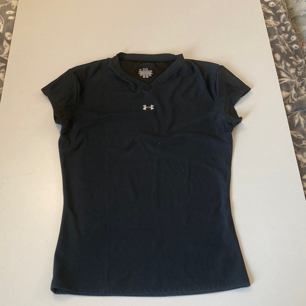Under Armour Women's Navy V-Neck Tee